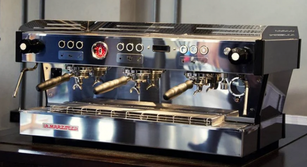 Кофемашина La Marzocco Linea PB AV 3 Gr